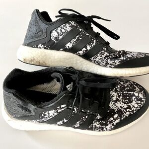 Adidas BOOST Womens Sneakers Size 7.5